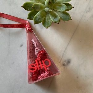 -New 3 slip pure silk skinny scrunchies